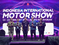 Jelang Ramadhan PLN Catat Rekor Baru! Ribuan Transaksi EV di IIMS 2025