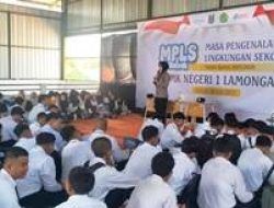 Satbinmas Polres Lamongan Berikan Penyuluhan Pencegahan Kekerasan dan Judi Online di SMKN 1 Lamongan