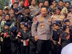 Resmikan SPPG di Mako Brimob Depok, Kapolri Disambut Brimob Cilik