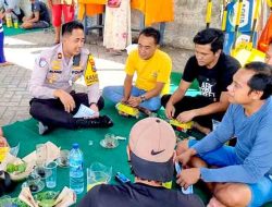 Ngopi Bareng Sopir, Polisi Sosialisasikan Operasi Patuh Semeru dan ODOL di Banyuwangi