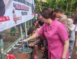 Peringati Hari Bhayangkara ke-79, Polres Jember Salurkan Bantuan Tandon Air dan Sembako ke Warga Sumberjambe
