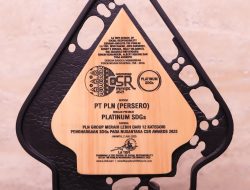 PLN untuk rakyat, PLN Raih 43 Penghargaan di Nusantara CSR Awards 2025, Terima Predikat Platinum SDGs