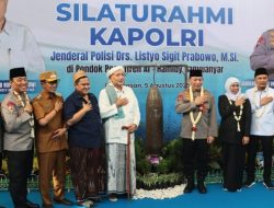 Kapolri Silaturahmi ke Ponpes Al-Hamidy Banyuanyar Pamekasan Madura, Tekankan Sinergitas dan Persatuan
