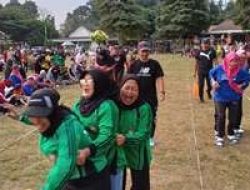 Sambut Kemerdekaan RI ke 80, Polisi di Kediri ‘Ngepam’ Gelar Lomba Rakyat
