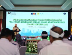 Rayakan Hari Sumpah Pemuda Jadi Kolaborasi PLN dan KAI Wujudkan Elektrifikasi Jalur Kereta Indonesia