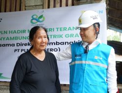 Hari Sumpah Pemuda, Wujudkan Mimpi Warga Poso: Ni Wayan Akhirnya Nikmati Cahaya Setelah Dua Tahun Tanpa Listrik