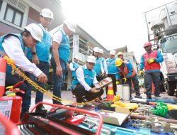 PLN Icon Plus dan PLN Grup Jawa Timur Perkuat Kesiapan Kelistrikan dan Konektivitas Jelang Natal 2025 dan Tahun Baru 2026