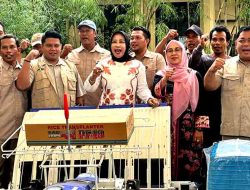 Wabup Sidoarjo Serahkan Bantuan Alsintan untuk Tingkatkan Produktivitas Petani