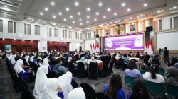 Momen Hari Kartini, PLN Salurkan Alat Deteksi Dini Risiko Kehamilan untuk Layanan Masyarakat di Garut Guna Dukung Penurunan Angka Kematian Ibu