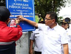 Pemkot Surabaya Perluas Parkir Digital, 926 Jukir Kini Layani Transaksi Non Tunai