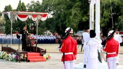 Dandim Pemalang Pimpin Upacara Penurunan Bendera Merah Putih dan Aubade HUT Ke-81 RI Tahun 2026