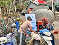 Kekeringan Meluas, YBM PLN UIP JBTB Salurkan 50 Ribu Liter Air Bersih ke Bondowoso dan Mojokerto