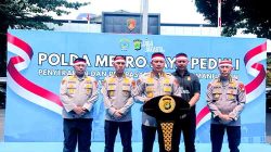 Polda Metro Jaya Kirim 12 Truk Bantuan Kemanusiaan untuk Masyarakat Terdampak Gempa NTT