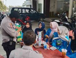 Warga Kasreman Diedukasi Tertib Berlalu Lintas dan Kenali Layanan Polisi 110