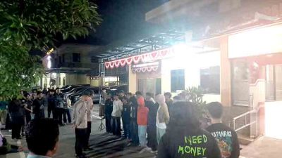 Neorobos Badan Jalan Pasca-Acara Silat, Belasan Pemuda Diangkut ke Mapolres Mojokerto