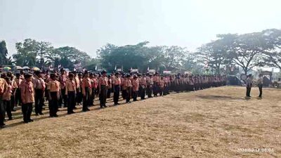 Lapangan Karangbinangun Dipenuhi Tenda, K3MI Lamongan Sukses Padukan Upacara Khidmat dan Kemah Edukatif