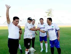 Bupati Subandi Tegaskan Harmonisa Pembangunan Sidoarjo Bisa Terbangun dari Lapangan Bola