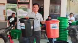 Momen Hari Pelanggan Nasional, PLN UIP JBTB Serahkan Bantuan Motor Pengangkut Sampah untuk Dorong Operasional TPS 3R Desa Tejakula Buleleng