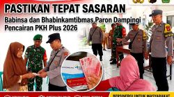 Hadir di Tengah Warga, Koramil dan Polsek Paron Sukseskan Distribusi Bantuan PKH Plus