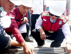 Tinjau Proyek Telat 13 Persen, Wabup Mimik Minta Penambahan Pekerja dan Lembur di RSUD Sidoarjo Barat