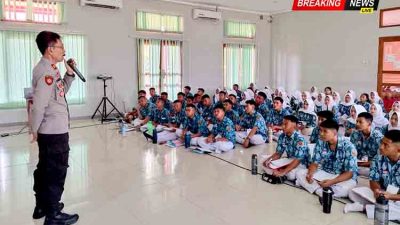 Perkuat Disiplin dan Toleransi, Ratusan Siswa SMAN 2 Ngawi Terima Edukasi Kebangsaan dari Kepolisian