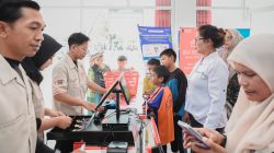 Semangat Hari Sumpah Pemuda, Dekatkan Layanan ke Desa, PLN dan Wamendagri Dorong Transaksi Listrik Mudah Lewat KDKMP di Jawa Barat