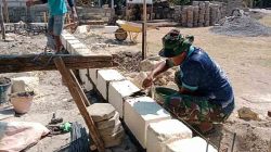 Sentuh Kesejahteraan Warga Karangjati, TMMD ke-130 Kodim Ngawi Kebut Bedah Rumah Bu Kasiyem