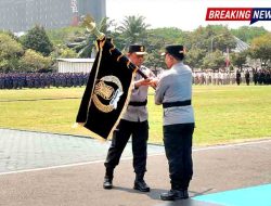 Simbol Estafet Kepemimpinan, Pataka “Bhayangkara Satya Abhiyukta” Diserahkan kepada Irjen Pol Dekananto