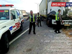 Polres Lamongan Tangani Laka Lantas Truk Tronton di JLU, Pengendara Diingatkan Bahaya Kantuk